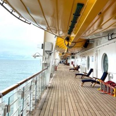 bosun-vacancy-ob-luxury-cruise-ship-job-offer-image